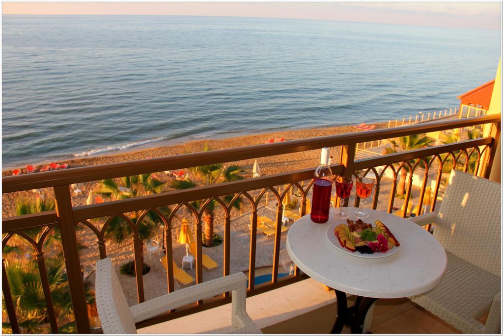 Agelia Beach Hotel Sfáka Exteriör bild